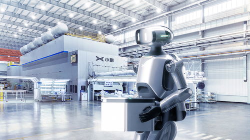 從飛行汽車 雙足機器人回到mpv,小鵬汽車科技日有未來夠現(xiàn)實